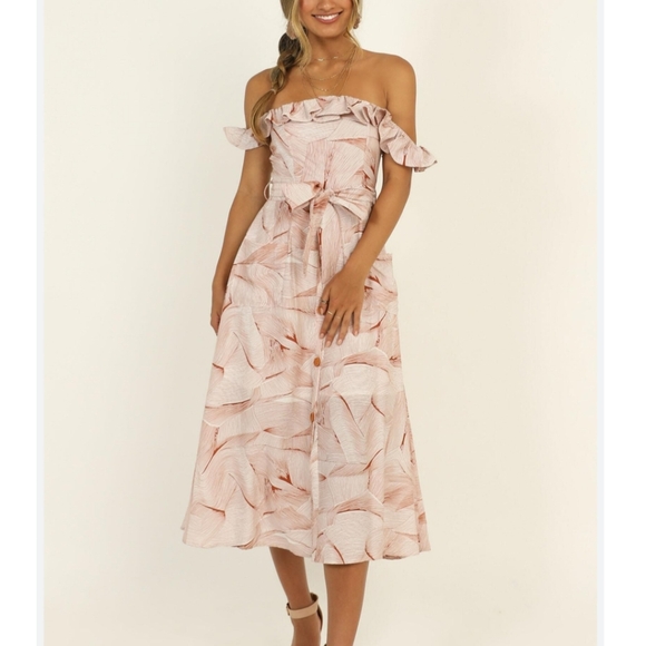 indikah Dresses & Skirts - Indikah Ruffled Midi Dress in Peach Tones